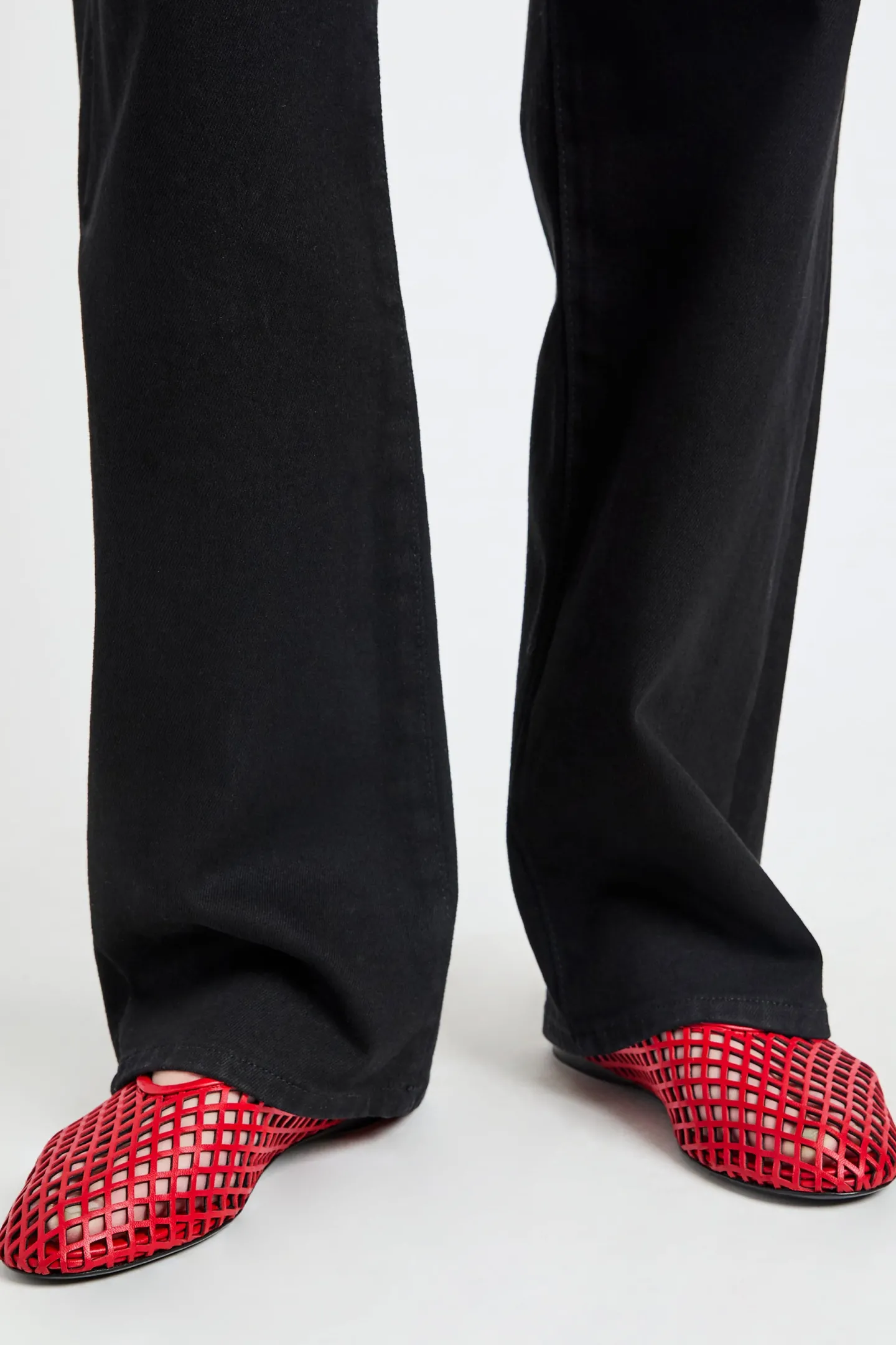 ballerinas_tee_perforated_1-1.webp Proenza Schouler Loafer & Ballerinas<Ballerinas Tee Perforated in Rot