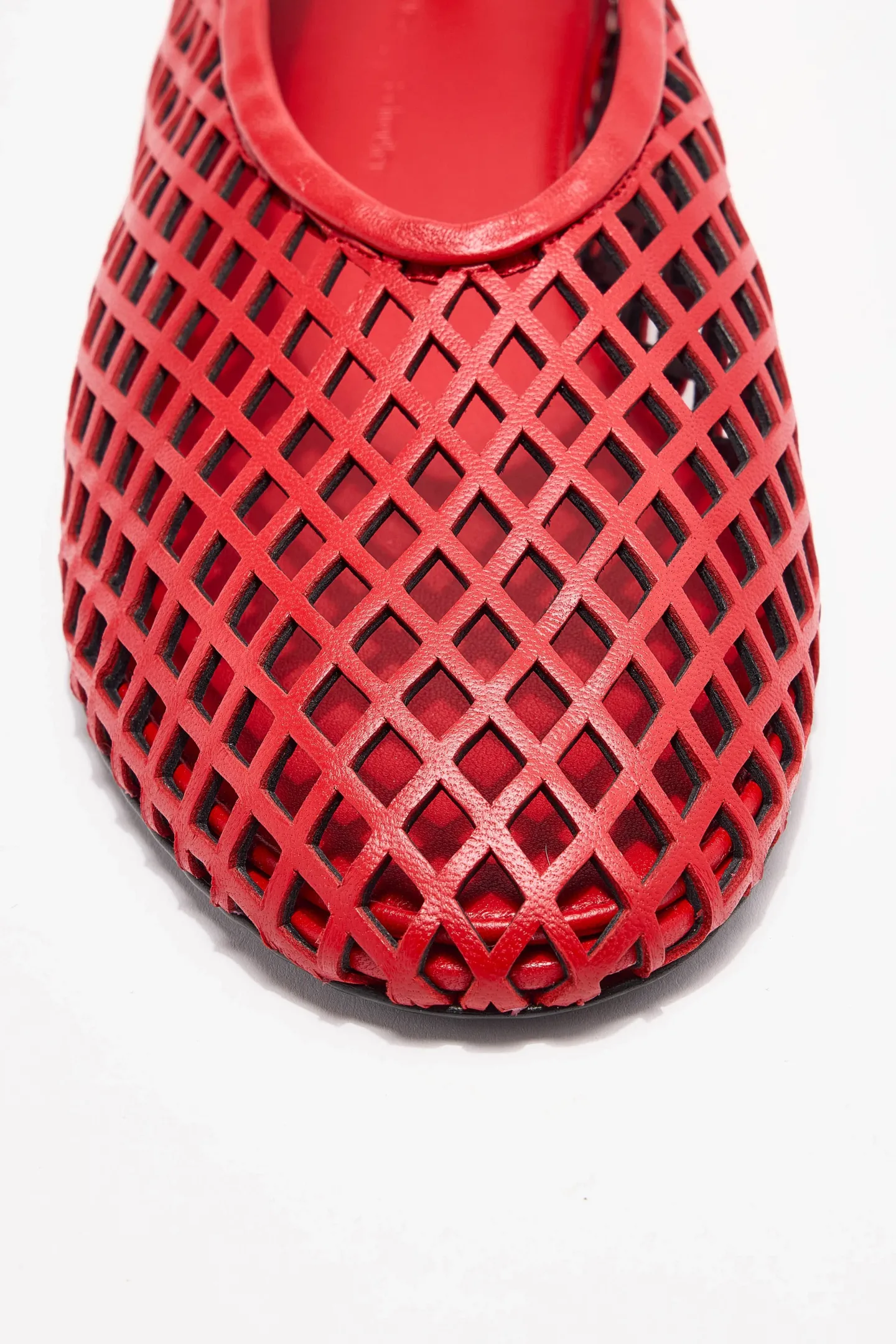 ballerinas_tee_perforated_2-1.webp Proenza Schouler Loafer & Ballerinas<Ballerinas Tee Perforated in Rot