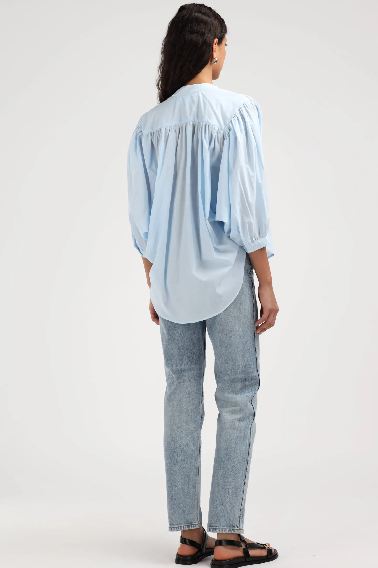 bluse_antibes_in_light_bl_3.webp Ladneri Blusen & Tops<Bluse Antibes in Light Blue