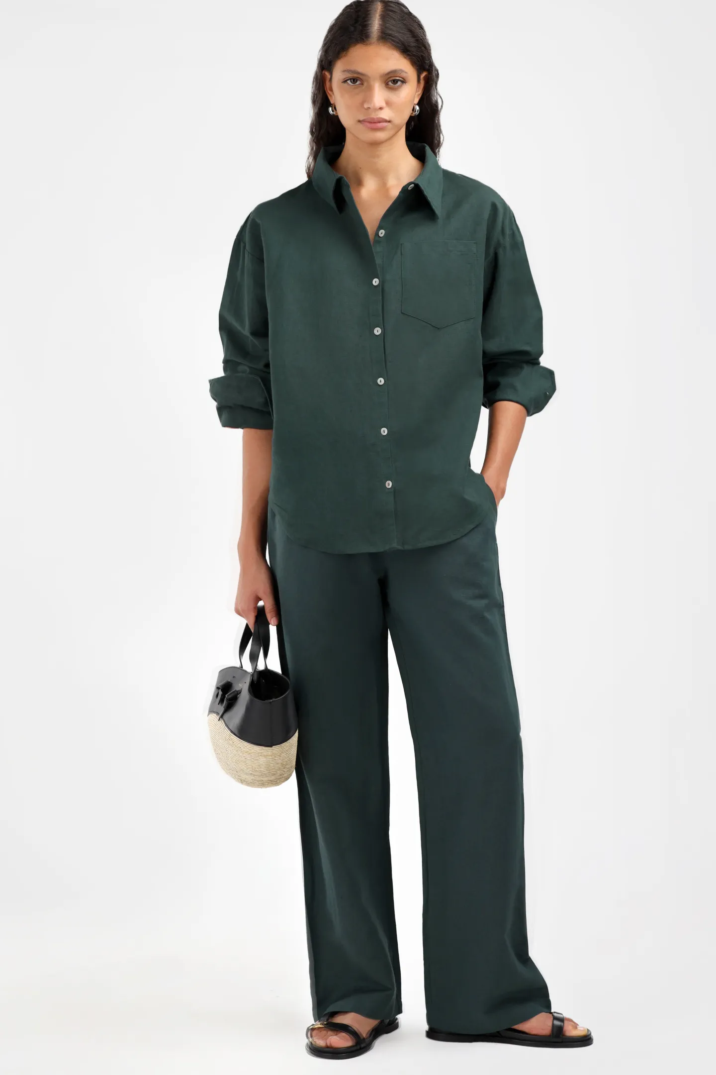 bluse_st_germain_in_dusty_1.webp Ladneri Blusen & Tops<Bluse St. Germain in Dusty Olive
