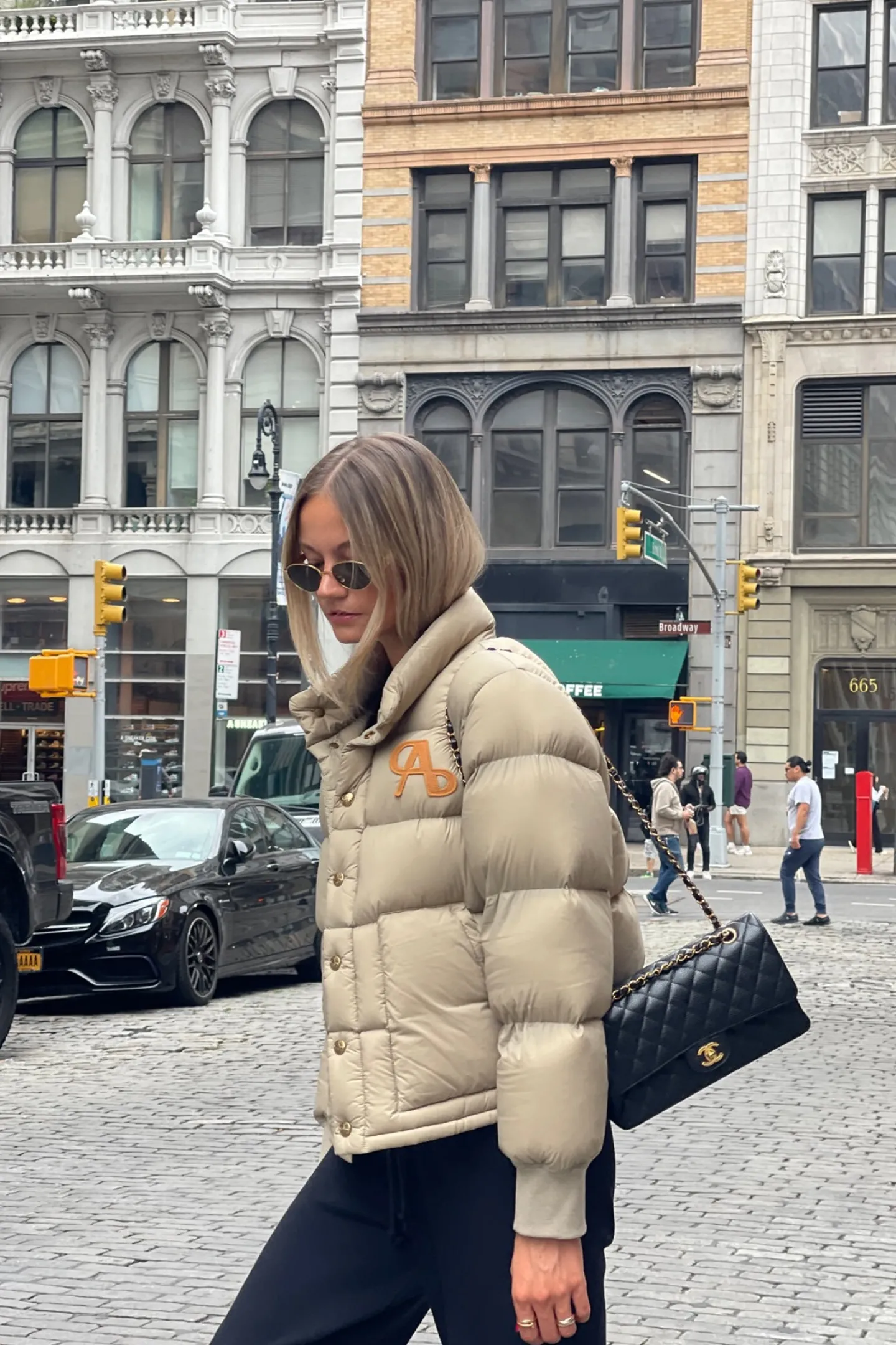 daunenjacke_saint_honore__3.webp Ladneri Jacken & Westen<Daunenjacke Saint Honore in Beige