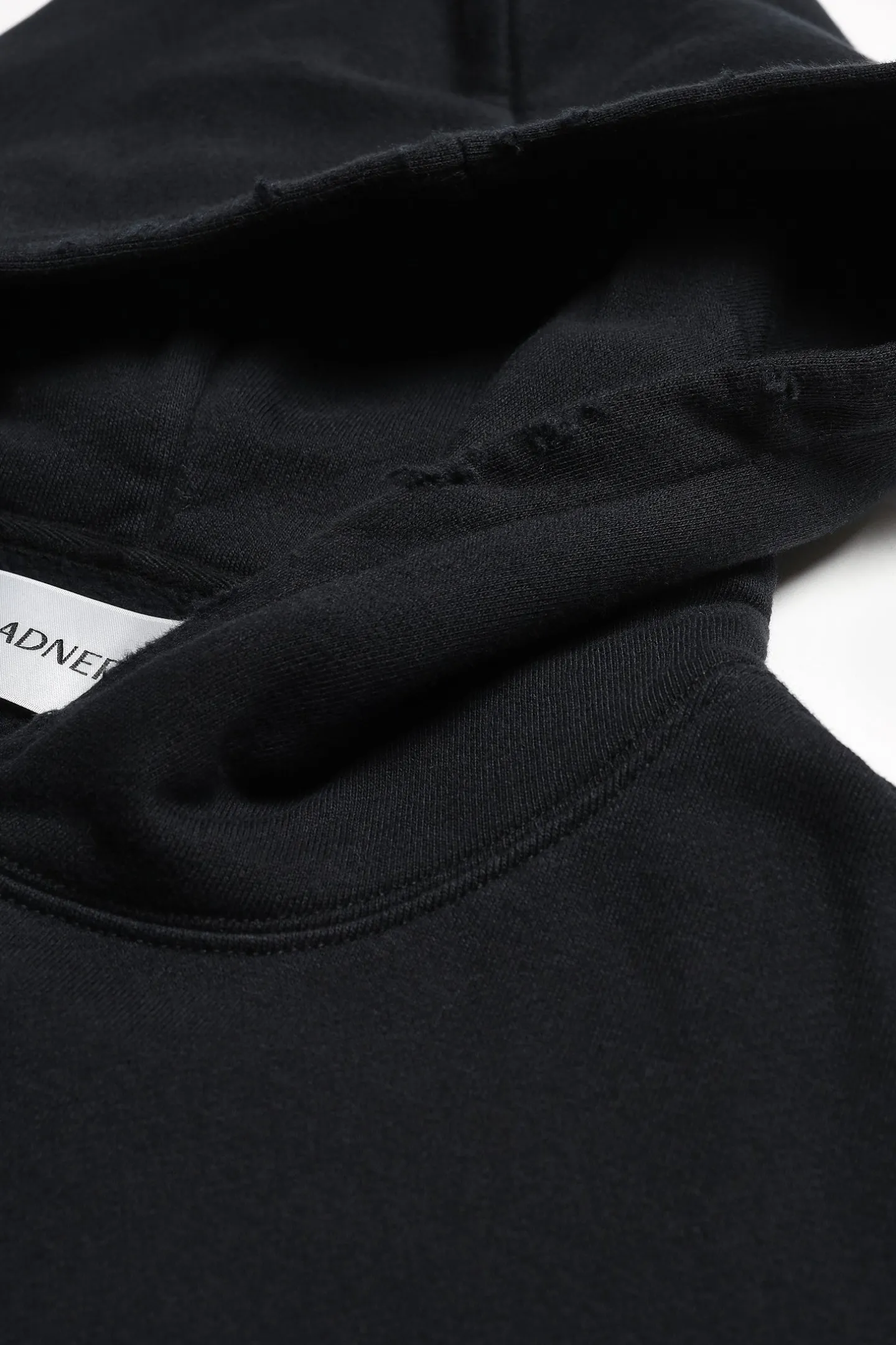 hoodie_clichy_in_schwarz_8.webp Ladneri Hoodies & Sweatshirts<Hoodie Clichy in Schwarz