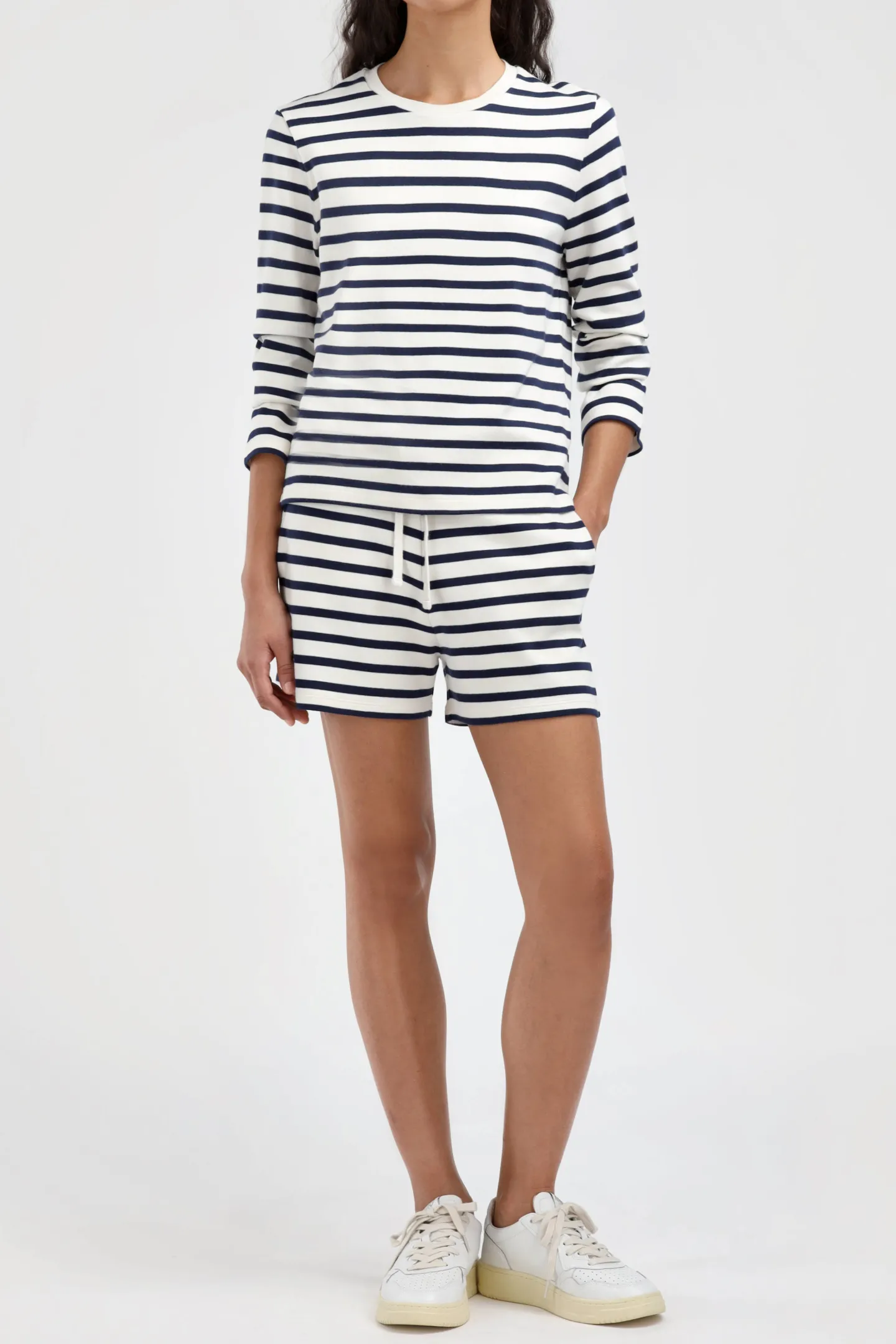 longsleeve_biarritz_in_iv_1.webp Ladneri Shirts, Tank Tops & Longsleeves<Longsleeve Biarritz in Ivory/Navy