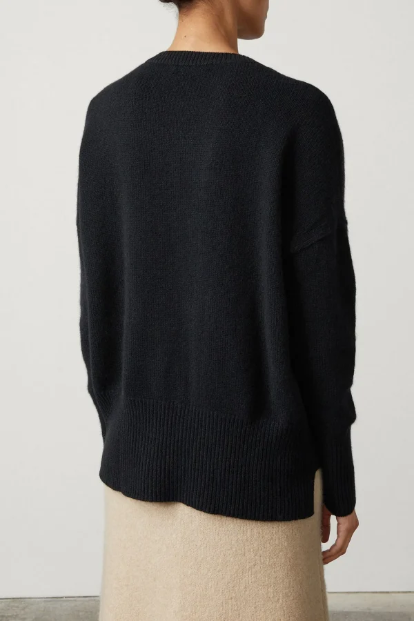 Lisa Yang Pullover<Pullover Mila in Schwarz