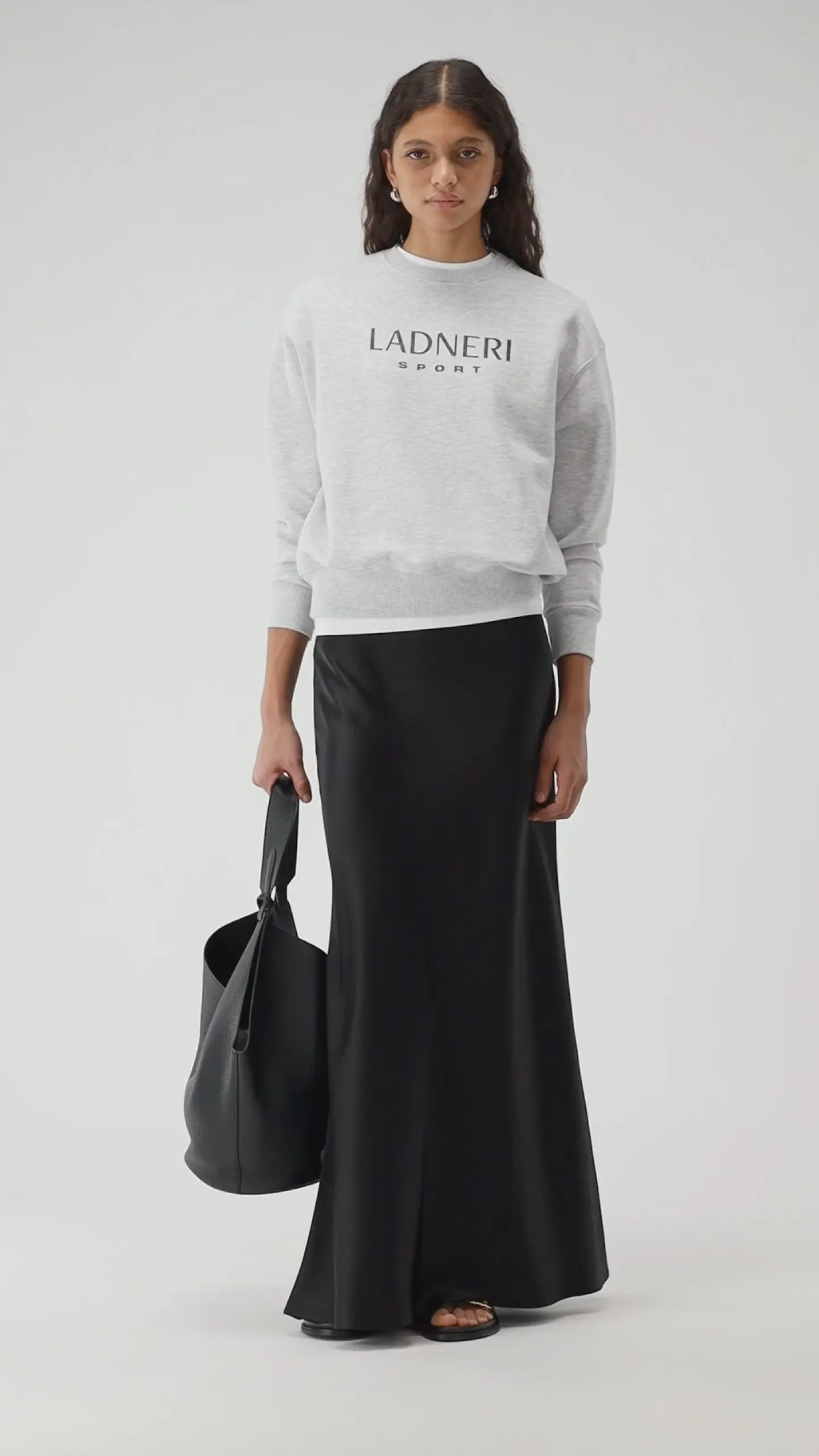 sweatshirt_lquipe_in_vint_3.webp Ladneri Hoodies & Sweatshirts<Sweatshirt L’Équipe in Vintage Grey
