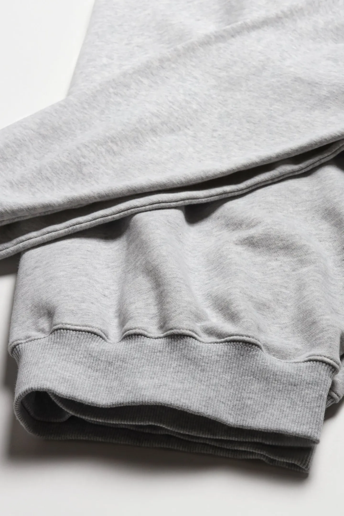 sweatshirt_montmartre_in__8-2.webp Ladneri Hoodies & Sweatshirts<Sweatshirt Montmartre in Grey Melange
