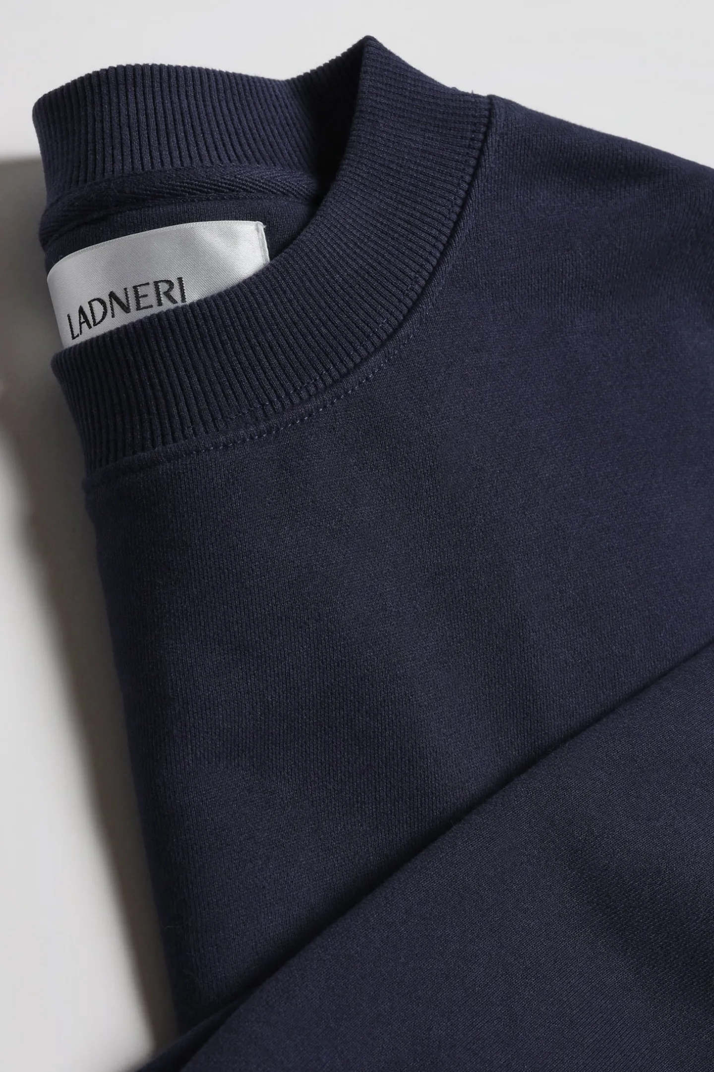 sweatshirt_montmartre_in__8-3.webp Ladneri Hoodies & Sweatshirts<Sweatshirt Montmartre in Dark Navy
