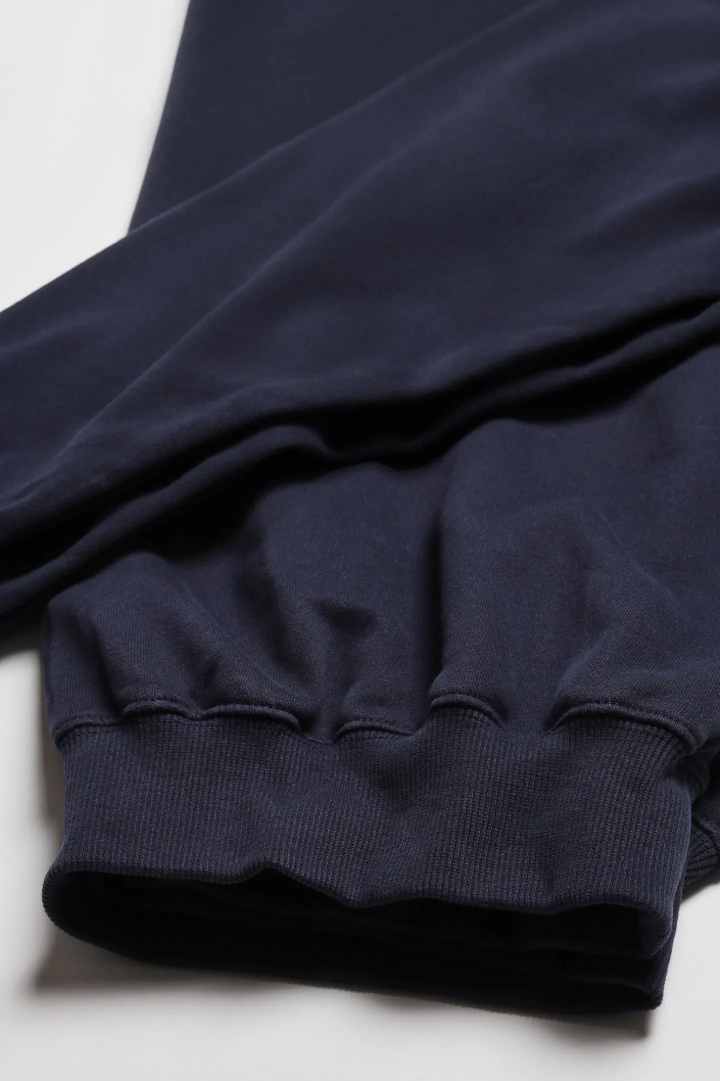 sweatshirt_montmartre_in__9-2.webp Ladneri Hoodies & Sweatshirts<Sweatshirt Montmartre in Dark Navy