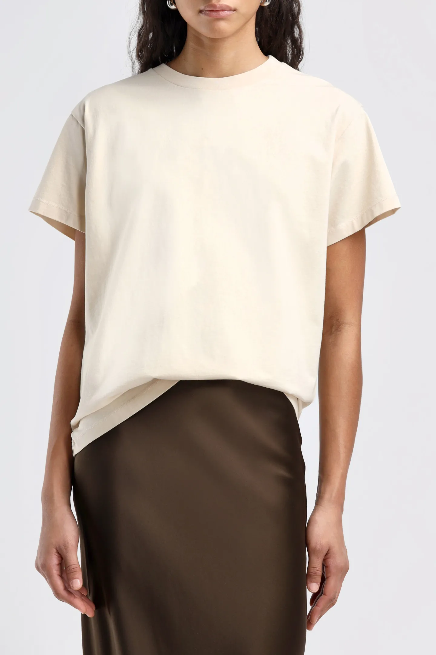 tshirt_le_mont_in_bleache_2.webp Ladneri Shirts, Tank Tops & Longsleeves<T-Shirt Le Mont in Bleached Sand