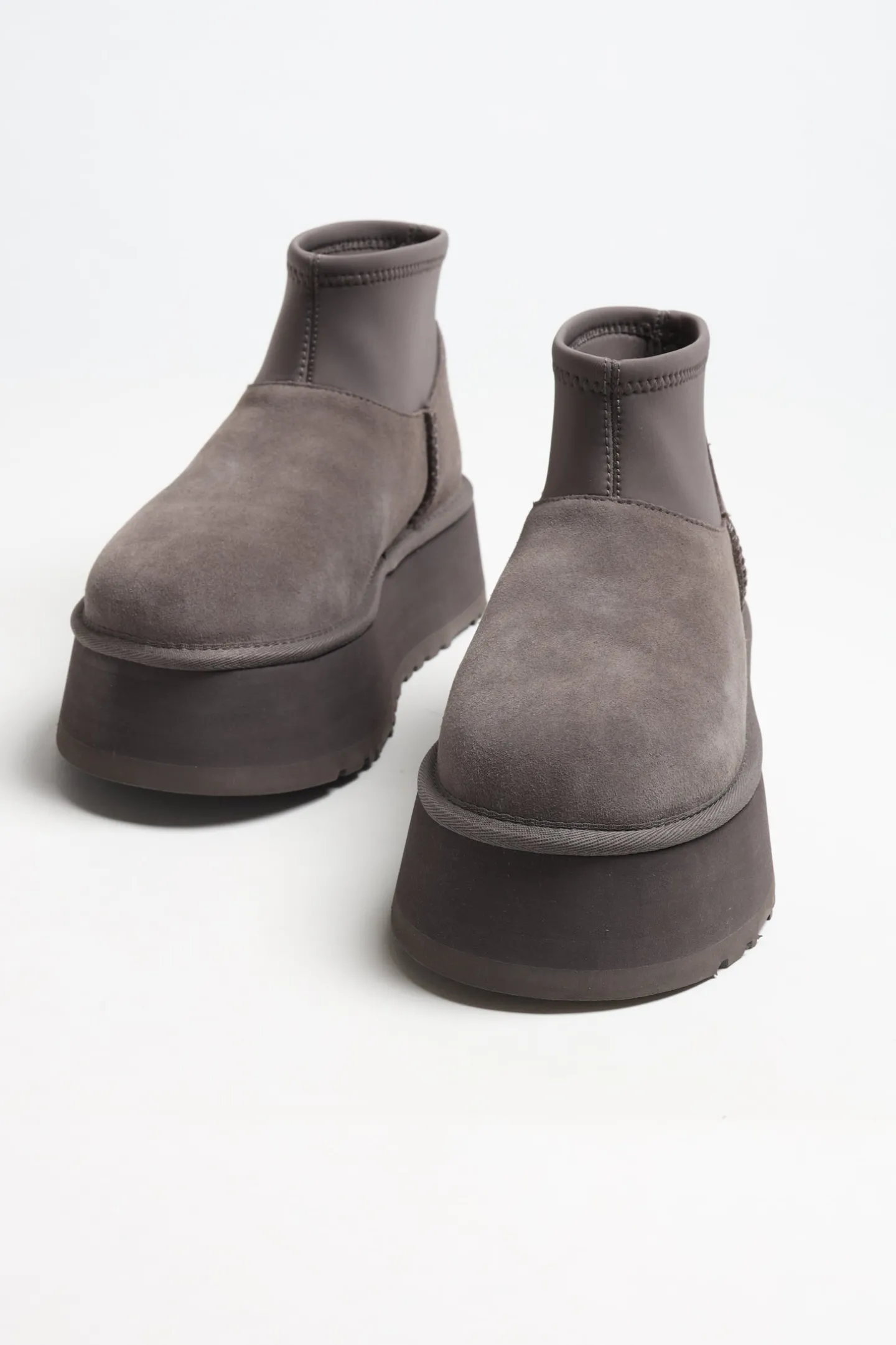 boots_mini_dipper_in_thun_2.webp UGG Stiefel & Boots<Boots Mini Dipper in Thundercloud