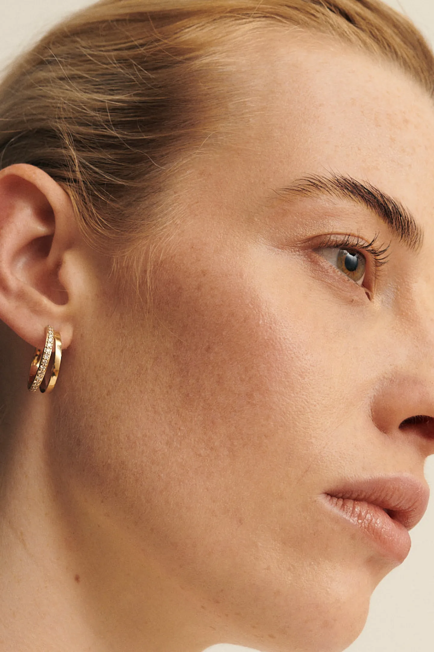 ohrringe_synergy_creoles__1.webp Lilian von Trapp Schmuck | Fine Jewelry<Ohrringe Synergy Creoles Half Diamonds