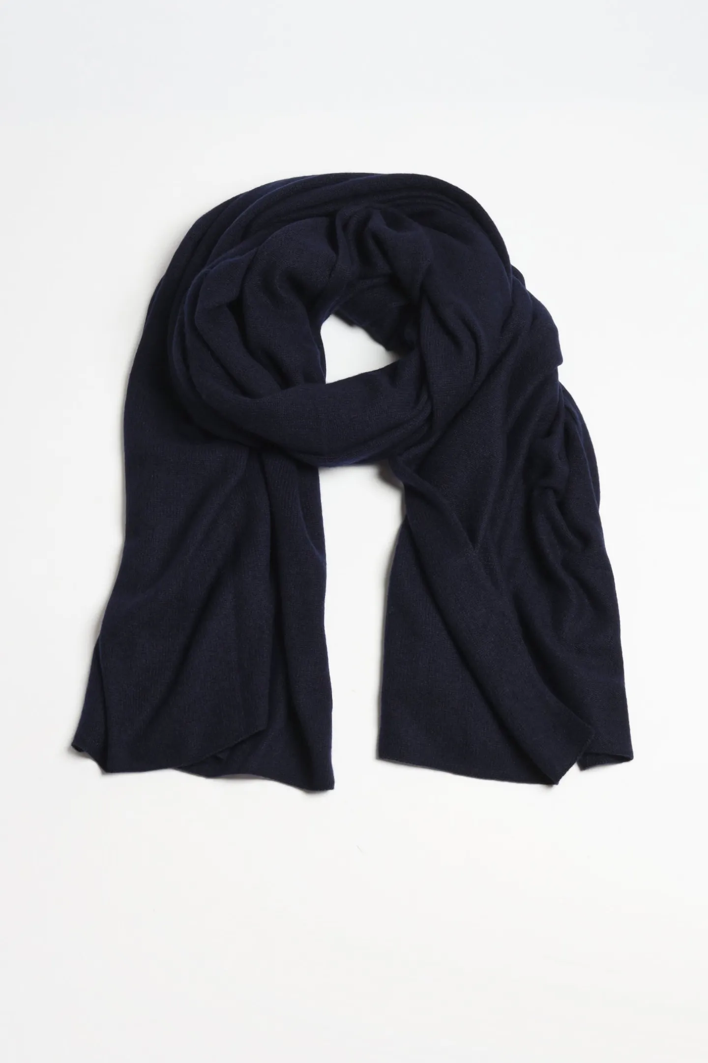 schal_paris_in_navy_0.webp Lisa Yang Schals & Tücher<Schal Paris in Navy