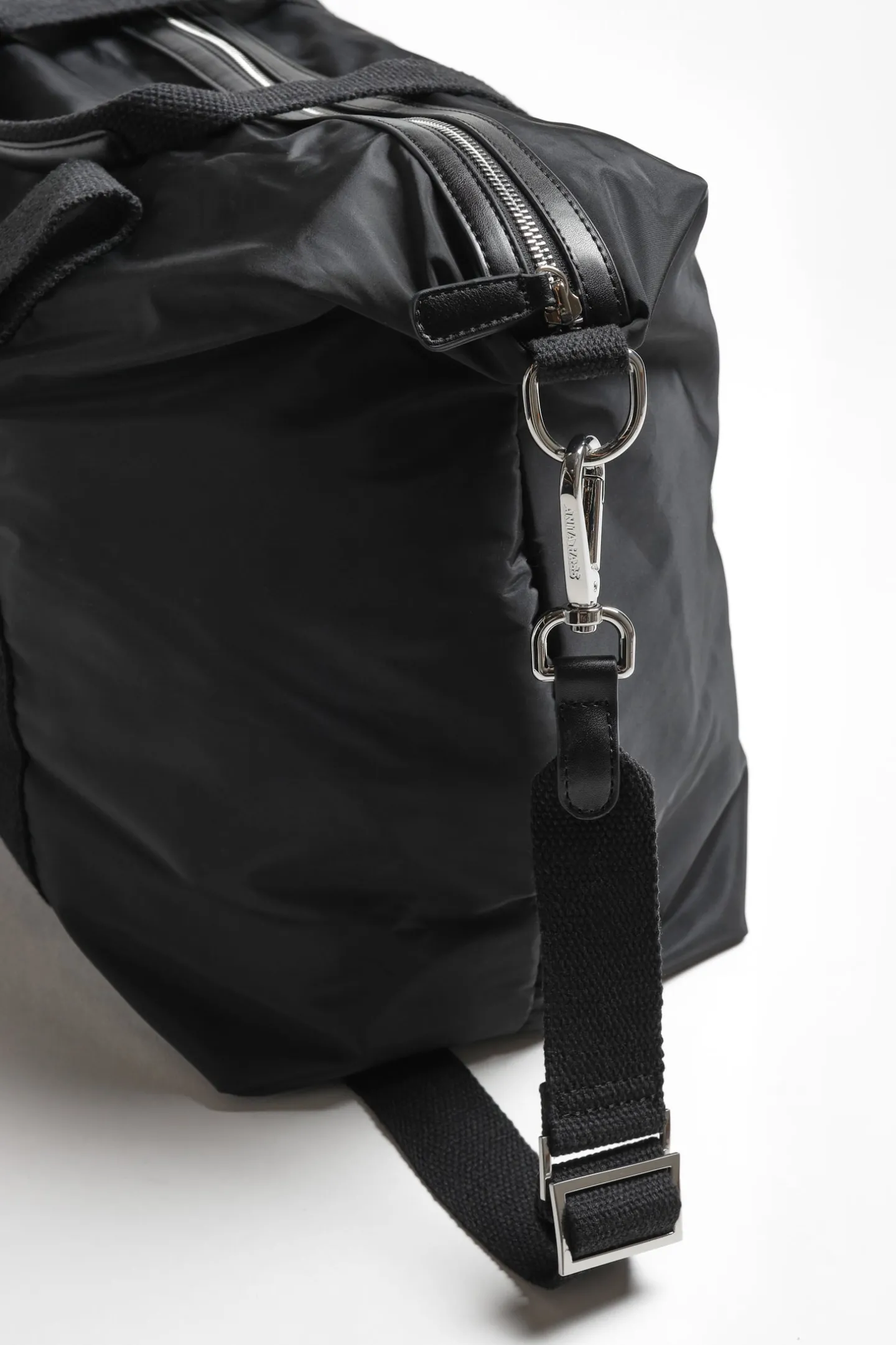 tasche_heart_in_black_nyl_6.webp Anita Hass Shopper<Tasche 'Heart' in Black Nylon