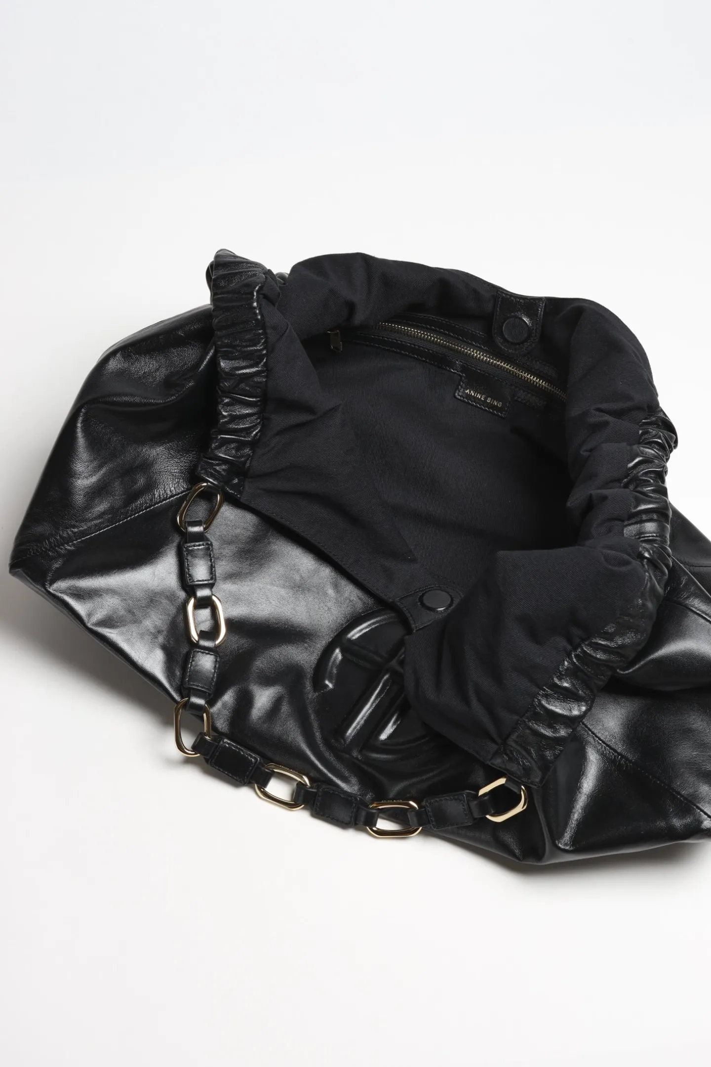 tasche_kate_in_schwarz_4.webp Anine Bing Shopper<Tasche Kate in Schwarz