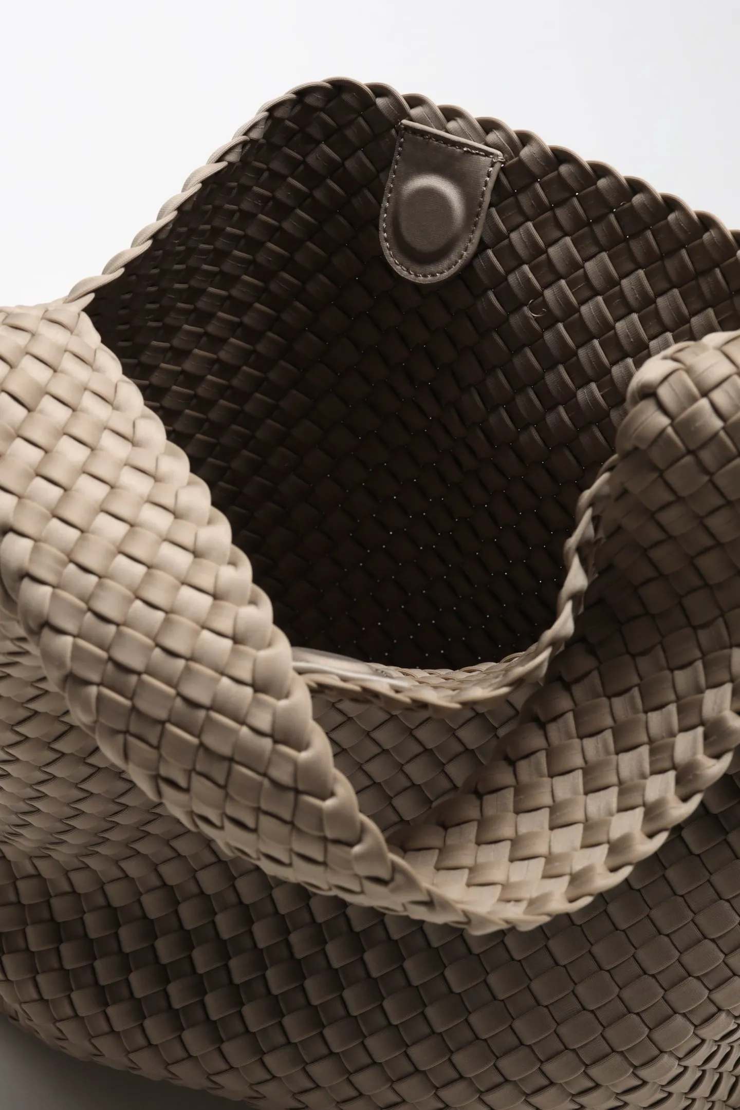 tasche_nomad_in_cashmere_4.webp Naghedi Shopper | Schultertaschen<Tasche Nomad in Cashmere