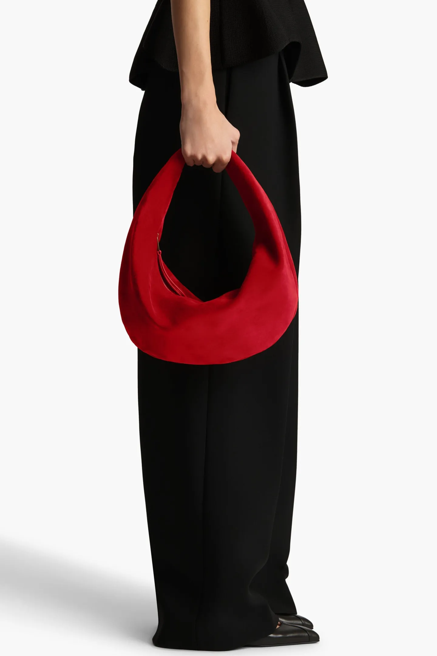 tasche_olivia_hobo_in_reb_1.webp Khaite Schultertaschen | Handtaschen<Tasche Olivia Hobo in Rebel